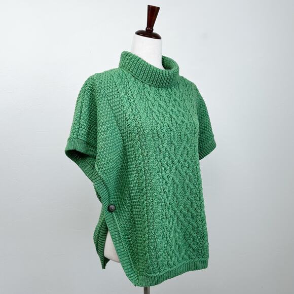 Aran Sweater Market Irish 100% Merino Wool Cable Knit Poncho NWT - Picture 1 of 7